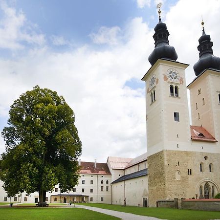 Jufa Hotel Stift Gurk Exterior foto